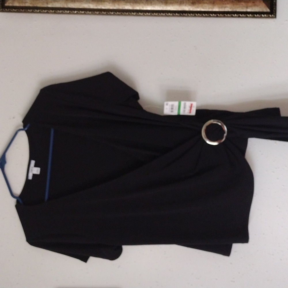 New with tags bar III shirt